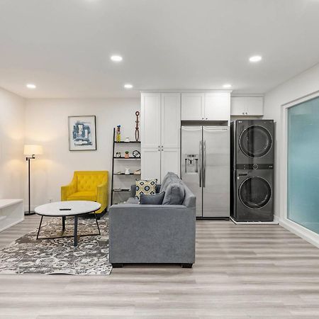 New Renovated 2B2B Apt Self Checkin Free Parking 1 패서디나 외부 사진