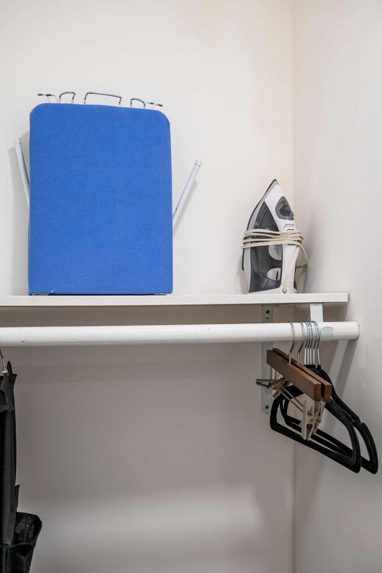 New Renovated 2B2B Apt Self Checkin Free Parking 1 패서디나 외부 사진