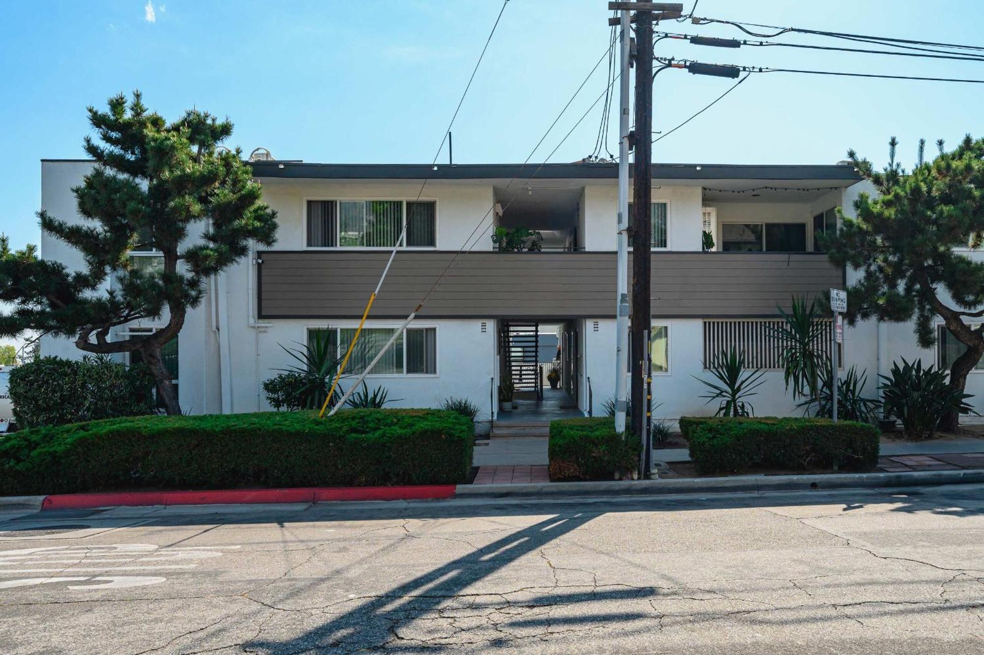 New Renovated 2B2B Apt Self Checkin Free Parking 1 패서디나 외부 사진